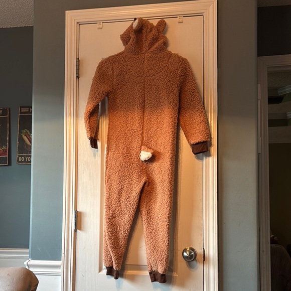 Rudolph Brown and White Plush Reindeer onesie with Hood Kids Size 8 Gently Used - Picture 3 of 3